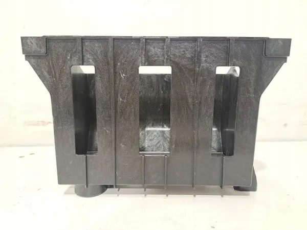 BMW XM Varaumapyörän kiinnike OEM 9433960 - Käytetty image 6