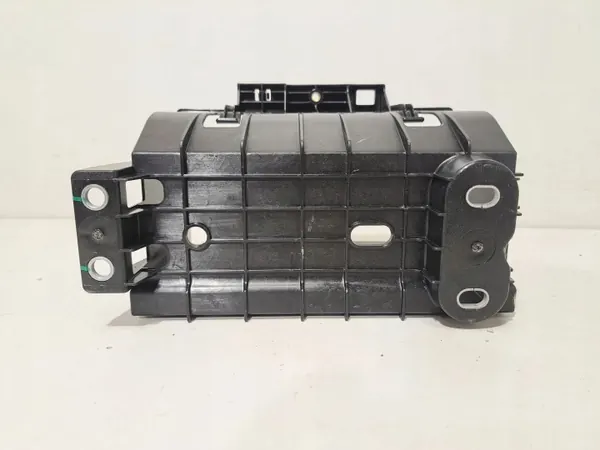 BMW XM Varaumapyörän kiinnike OEM 9433960 - Käytetty image 8