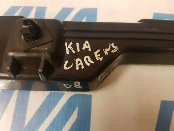 Suporte de para-choque traseiro direito 2009 86614-1D000 image 2