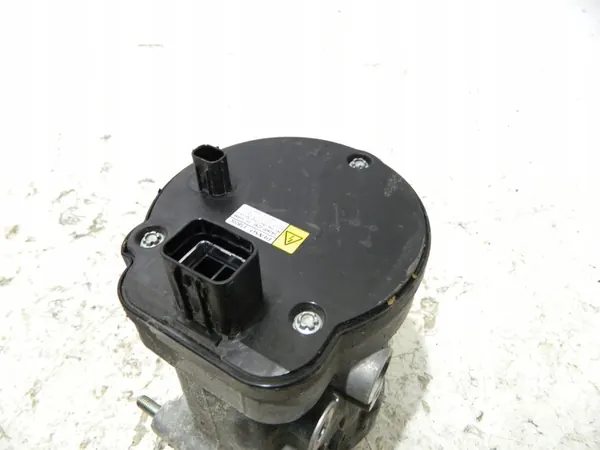 Compresseur de climatisation TOYOTA CHR 1.8 HYBRIDE image 5