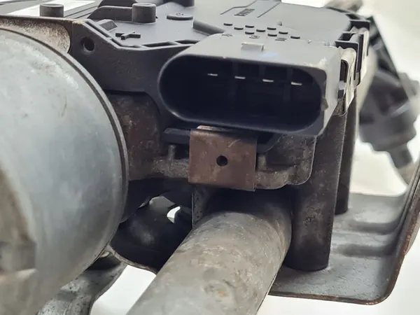 Etupyyhkijän mekanismi Skoda Octavia III image 7