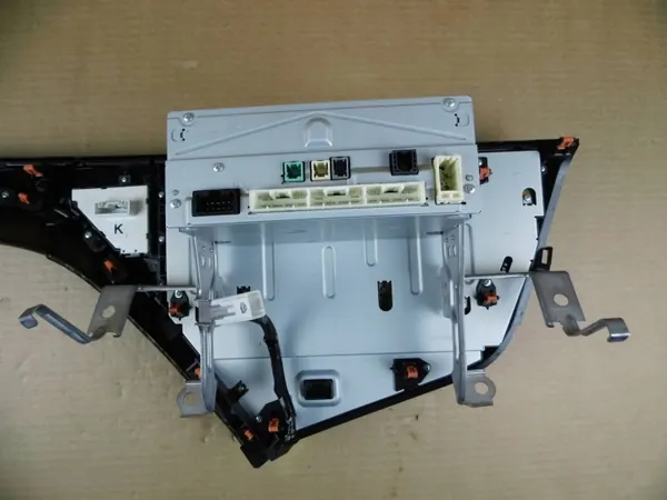 Toyota Camry 2018+ displayskärm OEM 86140-33D00 image 10