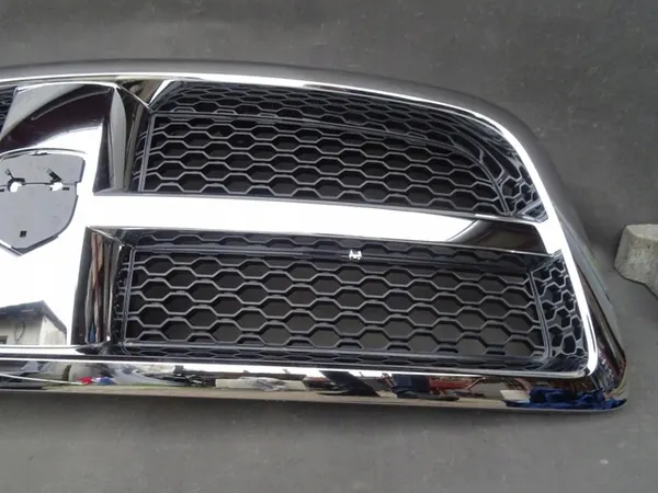DODGE RAM 09-12 Front Grill Chrome image 8