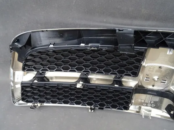 DODGE RAM 09-12 Front Grill Chrome image 9