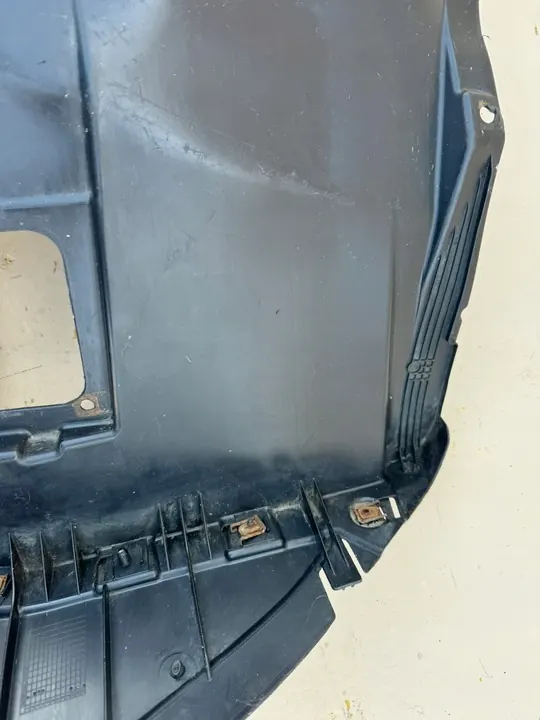 BMW OE 51717059379 wheel arch image 4