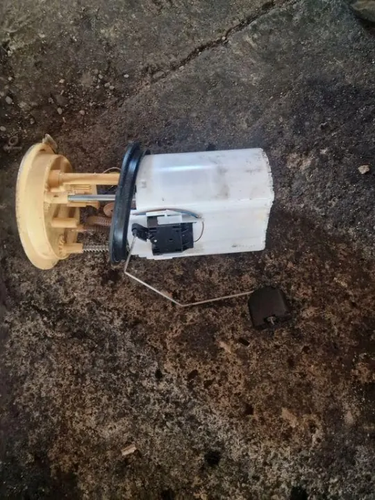 Polttoainepumppu OEM 3AA91000B VW Passat B7 Alltrackille image 2