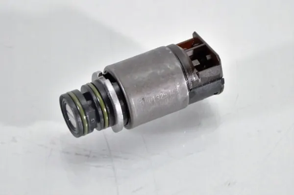 ZF 6HP19A solenoidiventtiili OEM 0501 325 143 image 2