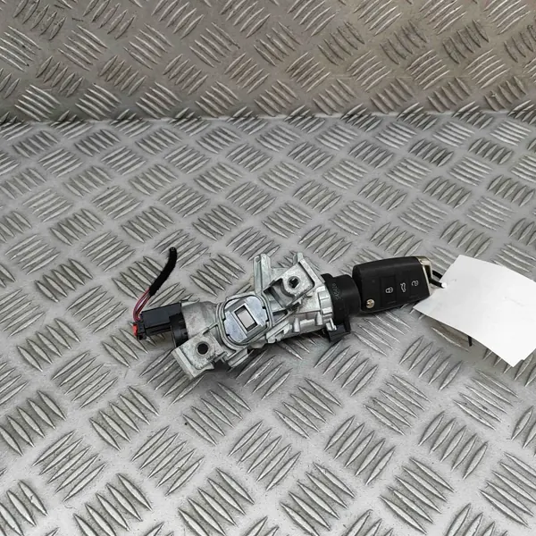 Stacyjka VW T-Roc OEM 5Q1905865 - Pieza Usada image 2