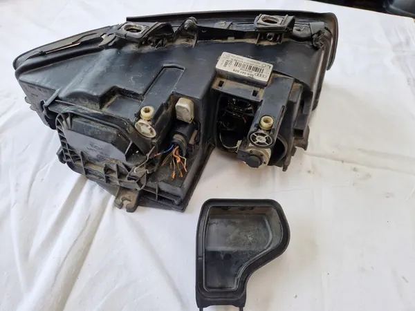 AUDI A4 B6 Faro Delantero Izquierdo Xenón 8E0941029Q image 3