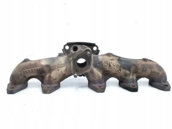 Collecteur échappement VW T5 2.5L Diesel OEM 070253033F image 3