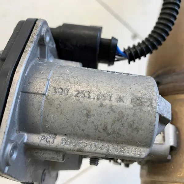 OEM 54125456412658412 Pakoputki Katalysaattori VW Passat B8 image 8