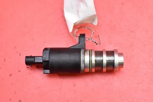 Sensor de solenoide hidráulico 7622768 BMW X5 F15 3.0i image 2