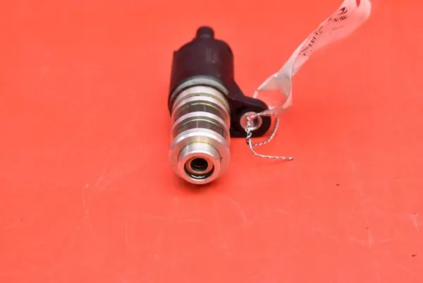 Sensor de solenoide hidráulico 7622768 BMW X5 F15 3.0i image 4