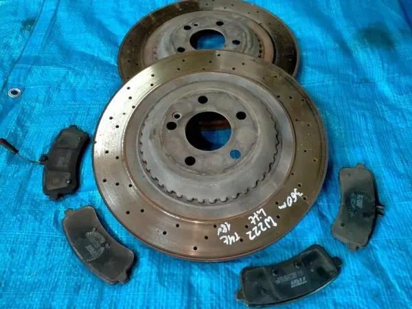 Käytetty jarrulevy OEM A2224231500 Taka Mercedes S-Sarja image 2