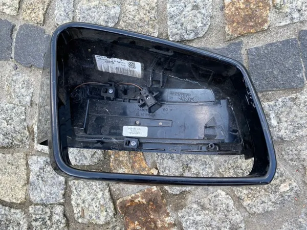 OEM 2129067301 Boîtier Rétroviseur Mercedes 204 Classe E image 10