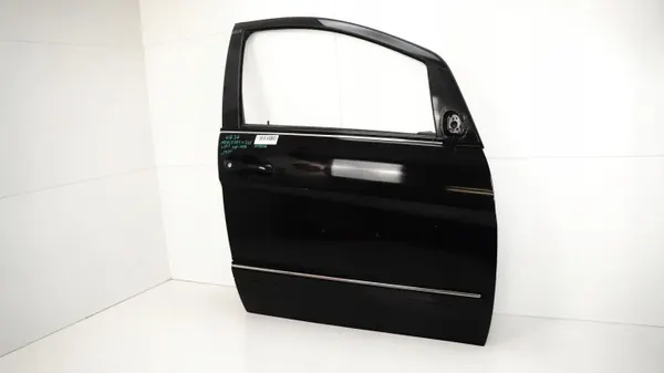 Voor rechterdeur OEM 360153765 Mercedes W245 image 3