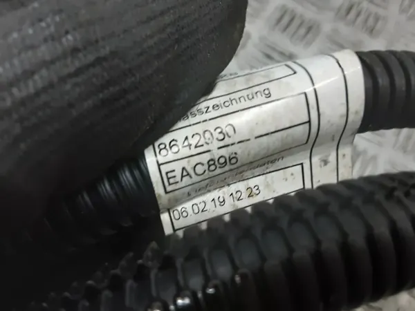 Lignes d'injection OEM 8642929 pour BMW 5 G30 2.0L image 3