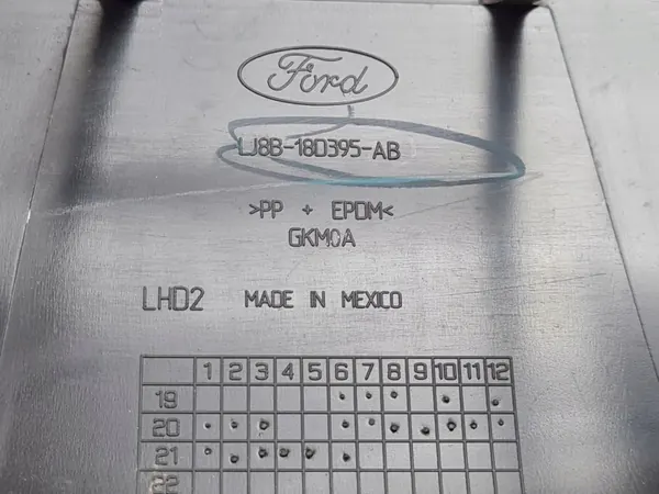 Caixa filtro cabine Ford Mustang Mach-E OEM LJ8B180395AB image 6