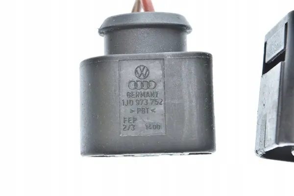 AUDI A4 B6 B7 Stecker 4B0971955 1J0973752 1J0973703 image 4