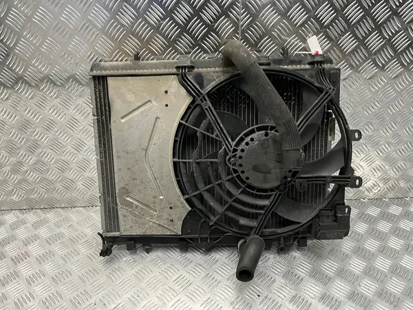 Kylarrubrik Peugeot 2008 I 1.6 image 5