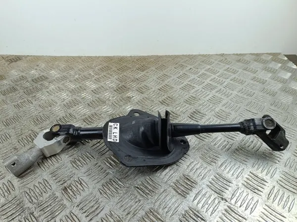 Kia OE FOB56852 Rattstolpskorsstycke image 2