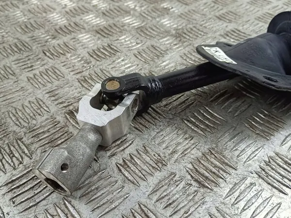 Kia OE FOB56852 Rattstolpskorsstycke image 4