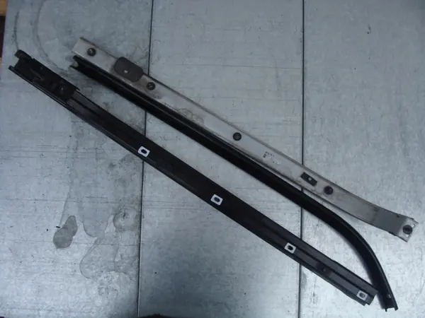 Dörrledare OEM 9033W6 Fram Höger för Peugeot 1007 image 5