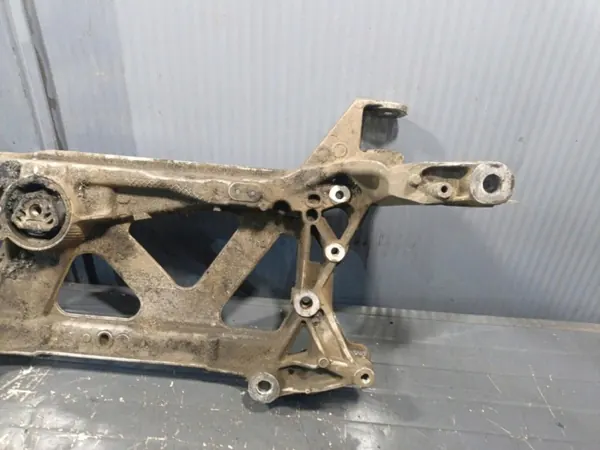 Trenó dianteiro Volkswagen OE usado OEM 5WA199369A image 4