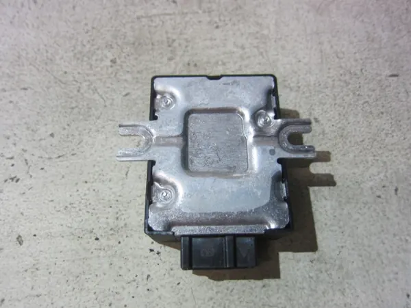 Module de commande pompe à carburant OEM 16147404880 BMW image 4