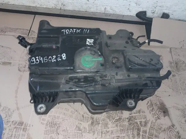 Tanque AdBlue Renault OE 93460228 para Trafic III image 2