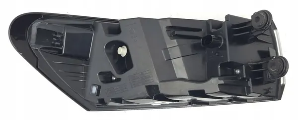 Höger baklampa LED VW ID4 image 7