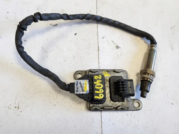 Mercedes-Benz NOx-anturi OEM 000 905 71 08 image 2