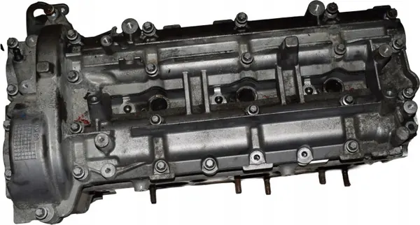 Mercedes W204 3.0 320 CDI A642 Cilinderkop Links image 2