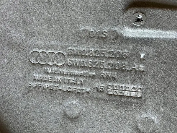 AUDI A4 B9 2.0 TFSI Underbody Shield Höger 8W0825208 OEM image 3