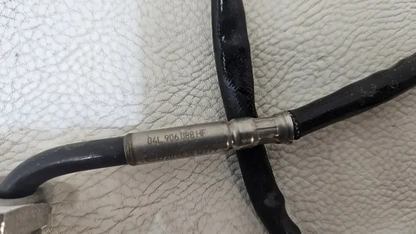 Volkswagen OE Abgastemperatursensor image 2