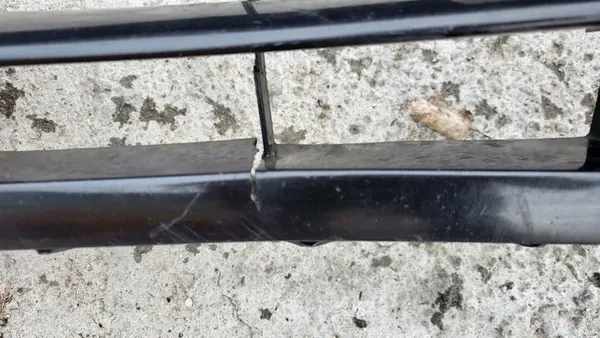 Paraurti anteriore con fendinebbia Renault Clio II Lift image 4