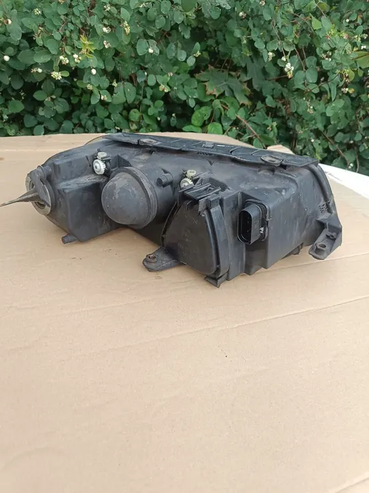 Vasen Etuvalaisin VW Passat B5 Lift image 2