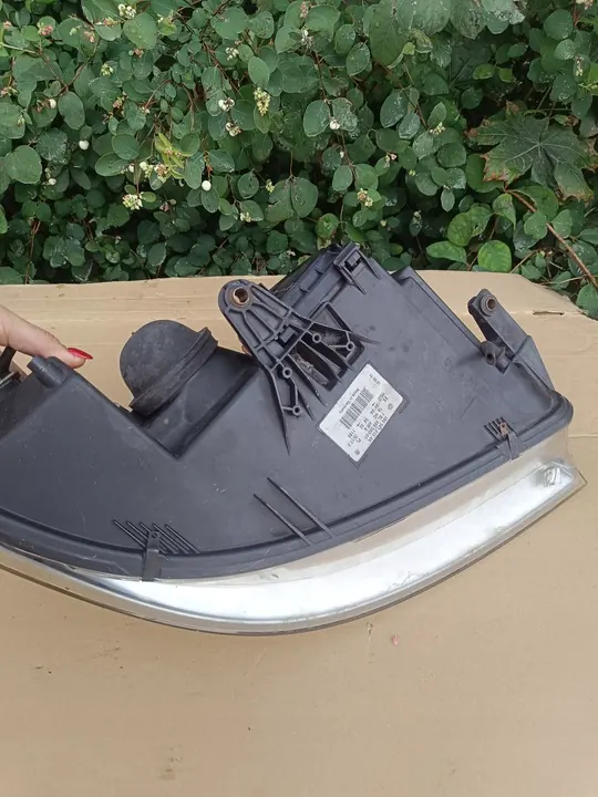 Vasen Etuvalaisin VW Passat B5 Lift image 3