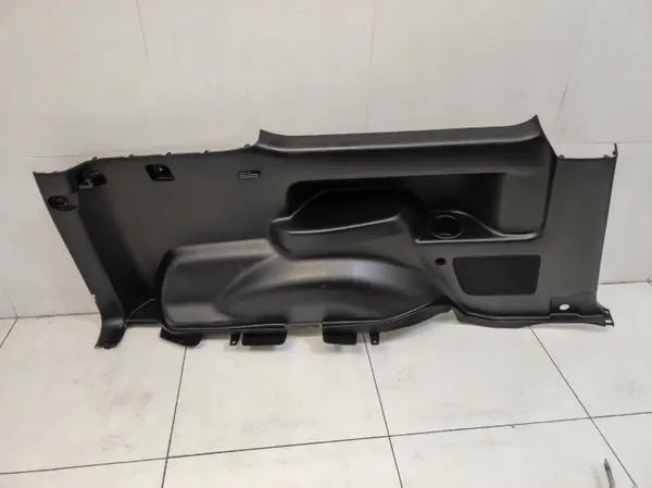OEM 6474060060 Linker achter kofferbakbekleding Toyota Land Cruiser image 2
