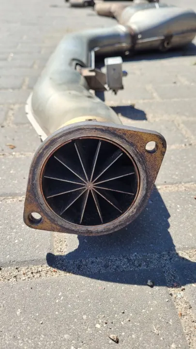 Catalyseur BMW X6 G06 OEM 8470059 - Échappement image 6