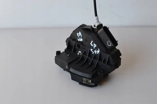 Hintertürschloss rechte Seite Volvo V70 III OE 31301944 image 2