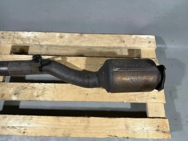 Katalysaattori OEM 95811302351 Porsche Cayenne image 8