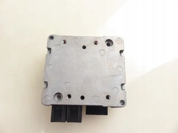 Contrôleur de direction assistée Suzuki Swift III image 5