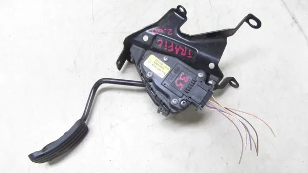 Pédale accélérateur OEM 8200289176 pour Trafic Vivaro II image 2