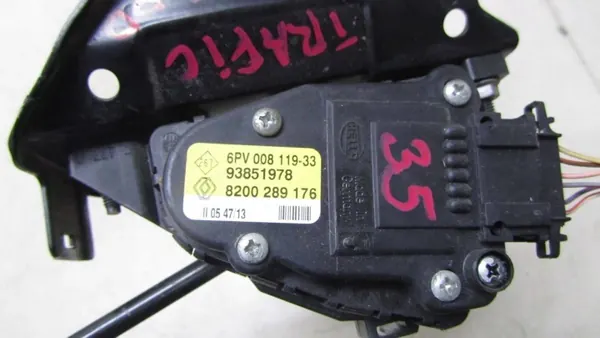 Pédale accélérateur OEM 8200289176 pour Trafic Vivaro II image 3
