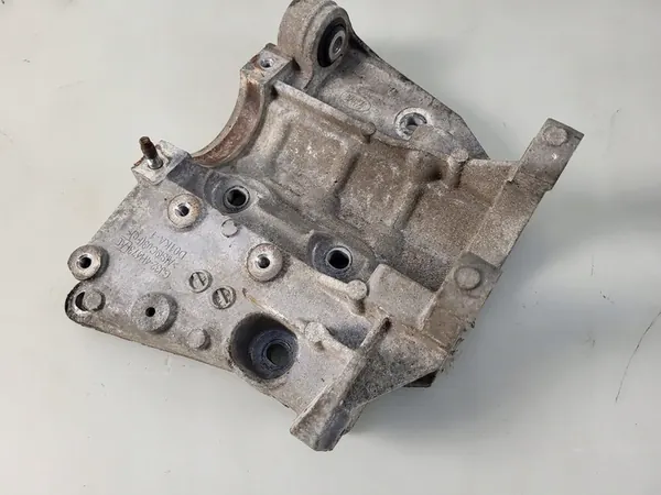 Support Mount Half Shaft 2.0d EVOQUE L538 LIFT GJ32-4H473-AC image 7