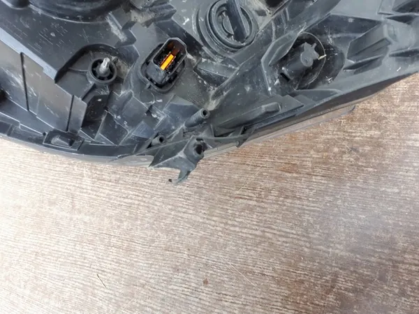 OPEL Vivaro II Faro Derecho 260104319R image 9