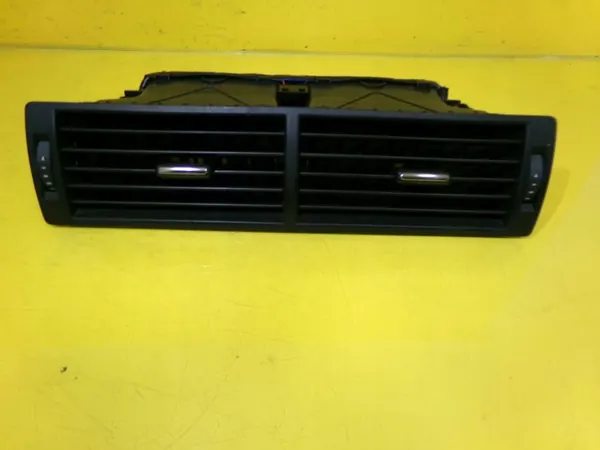 Grelha ventilação central Audi A4 B6 Sedan OEM DRC99407 image 4