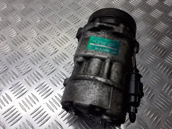 Compresseur de Climatisation Ford Galaxy MK1 1.9 TDI OEM image 2