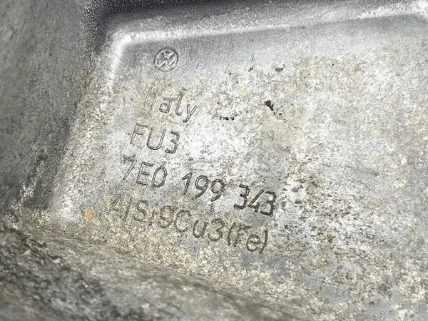 VW T5 T6 2.0 TDI Motorsteun 7E0199343 image 3